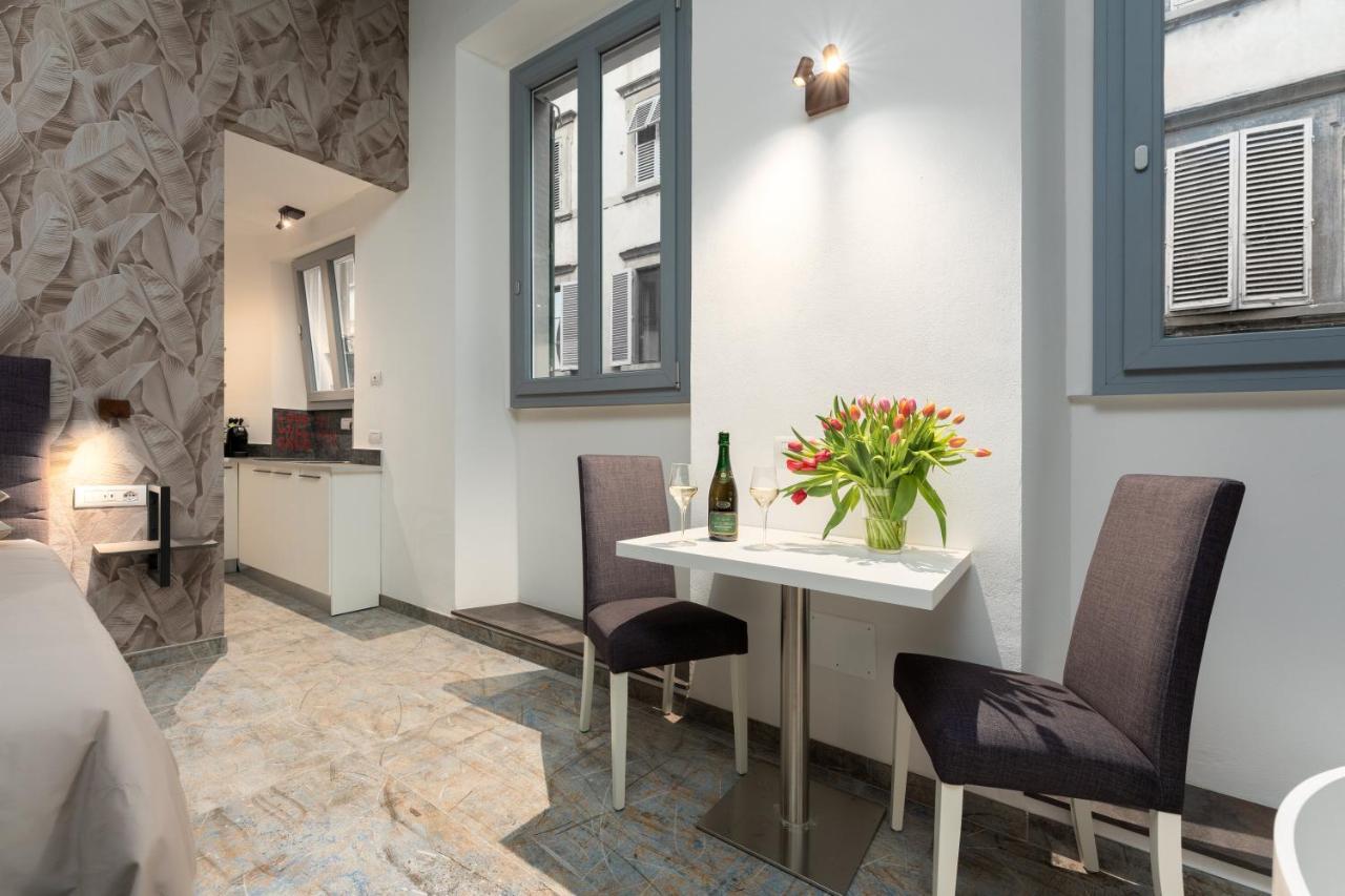F1Rst Suite Apartment & Spa Floransa Dış mekan fotoğraf